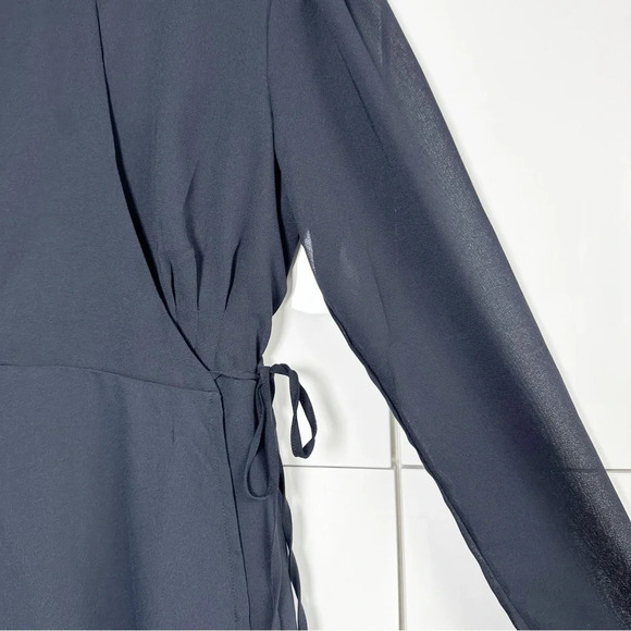 NWT Francesca’s Mi Ami Black Keyhole Wrap Dress Chiffon Sheer Sleeves Large Mock - Picture 7 of 15